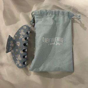 ❤️SOLD❤️ Djerf Avenue x Emi Jay hair clip
